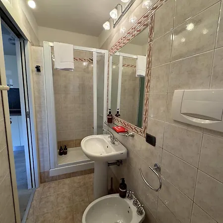 Luca's - A Due Passi Dal Centro Storico * Como