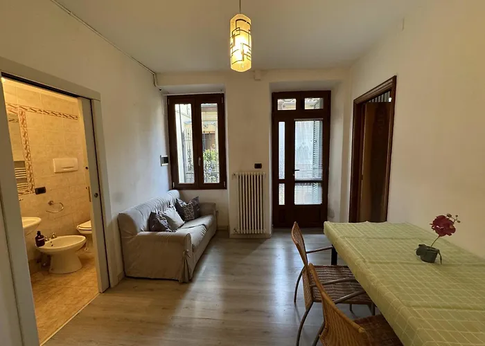 Luca's - A Due Passi Dal Centro Storico * コモ