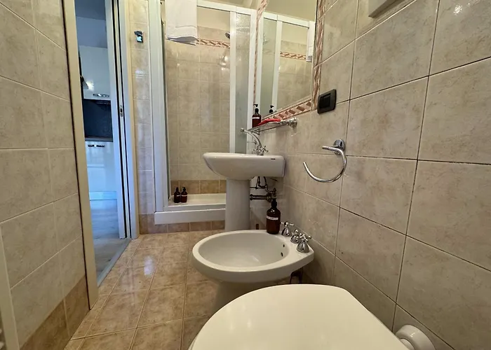 Luca's - A Due Passi Dal Centro Storico * コモ